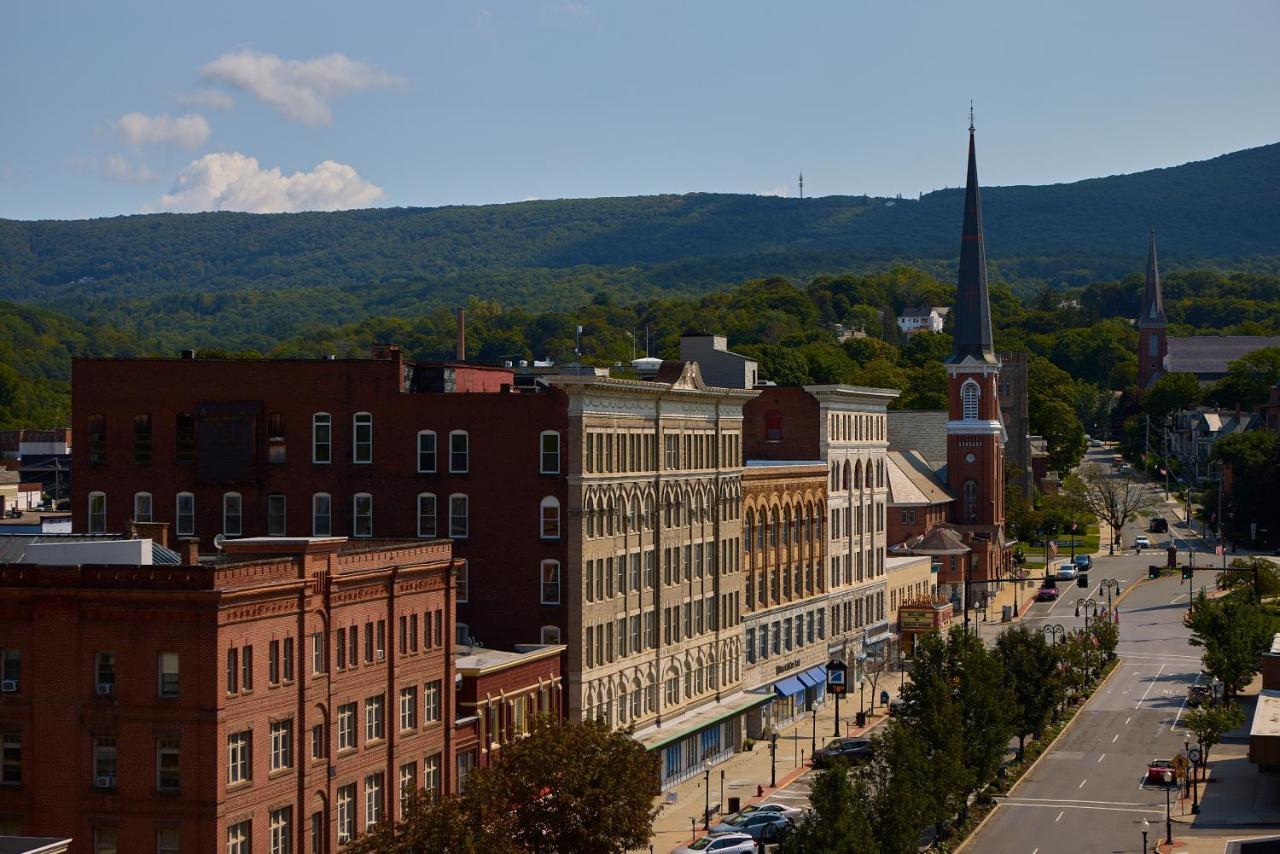 Hotel Downstreet, Ascend Hotel Collection North Adams Luaran gambar