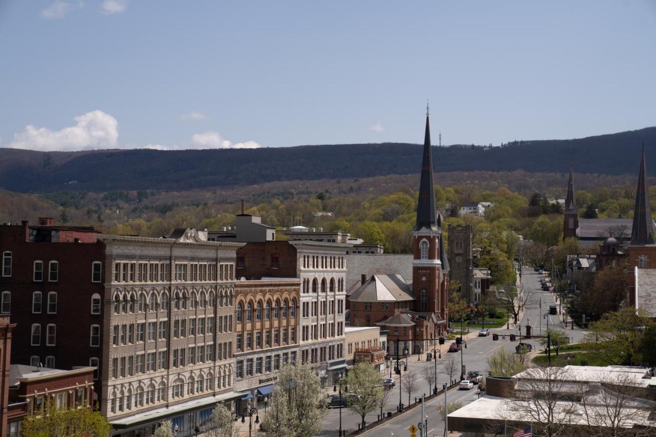 Hotel Downstreet, Ascend Hotel Collection North Adams Luaran gambar