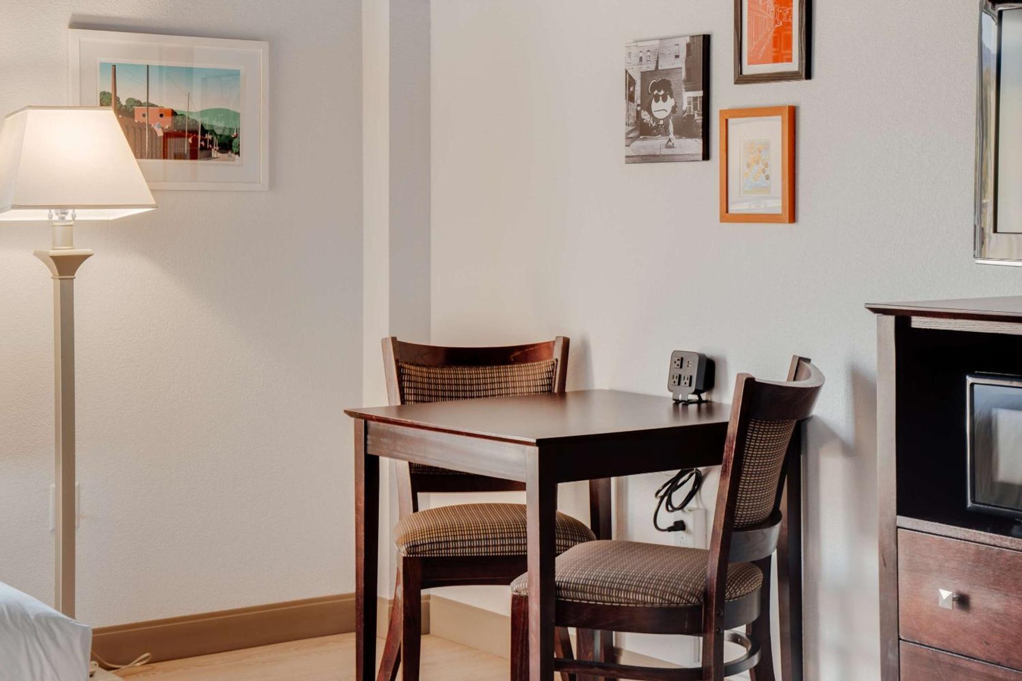 Hotel Downstreet, Ascend Hotel Collection North Adams Luaran gambar