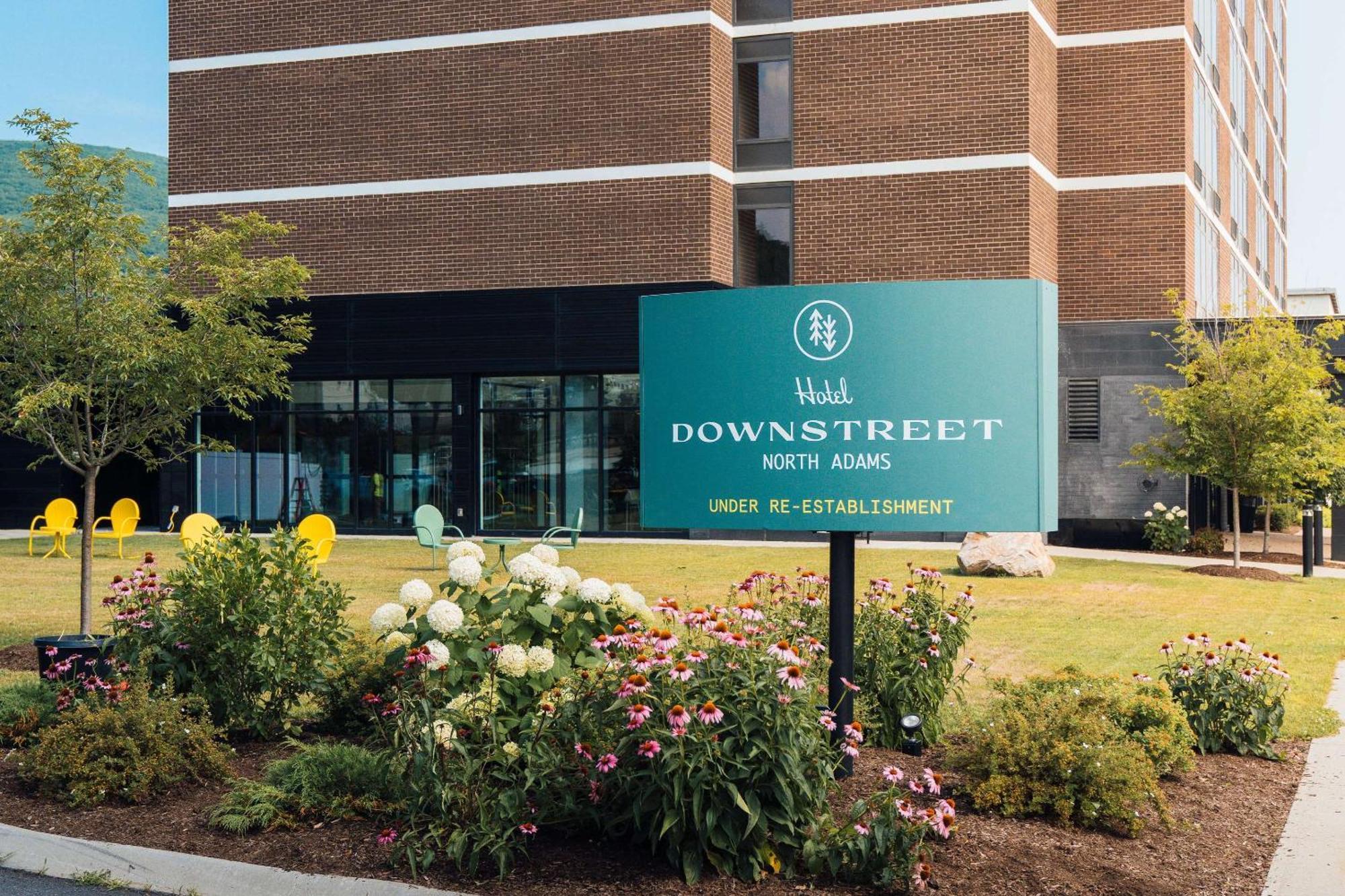 Hotel Downstreet, Ascend Hotel Collection North Adams Luaran gambar